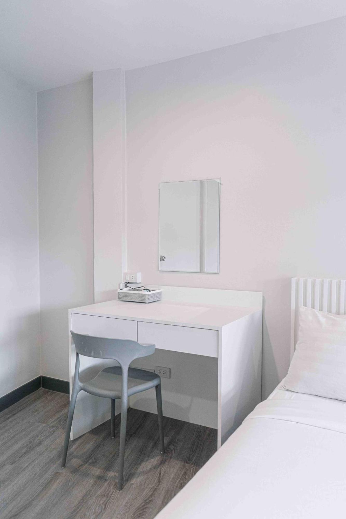 Ma Non Nont Hotel & Apartment Nonthaburi Bagian luar foto