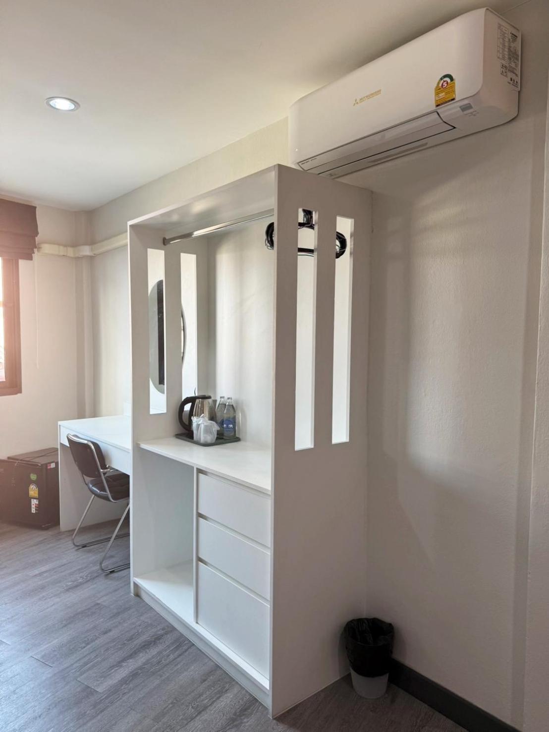 Ma Non Nont Hotel & Apartment Nonthaburi Bagian luar foto