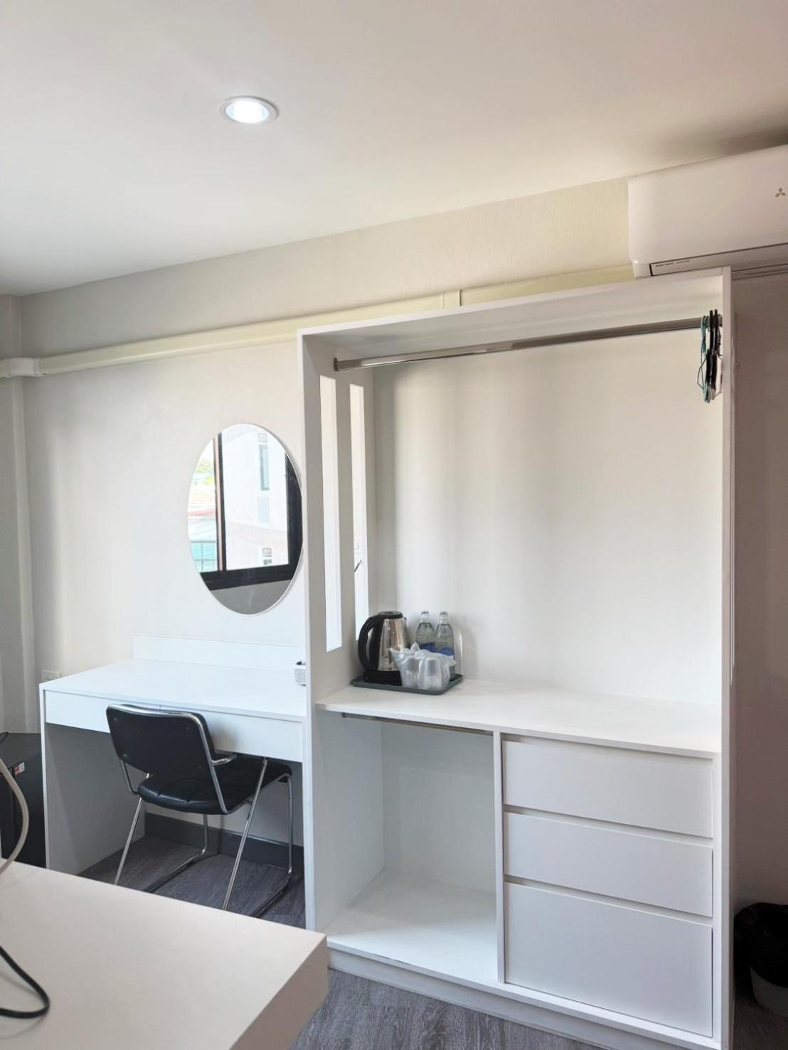 Ma Non Nont Hotel & Apartment Nonthaburi Bagian luar foto