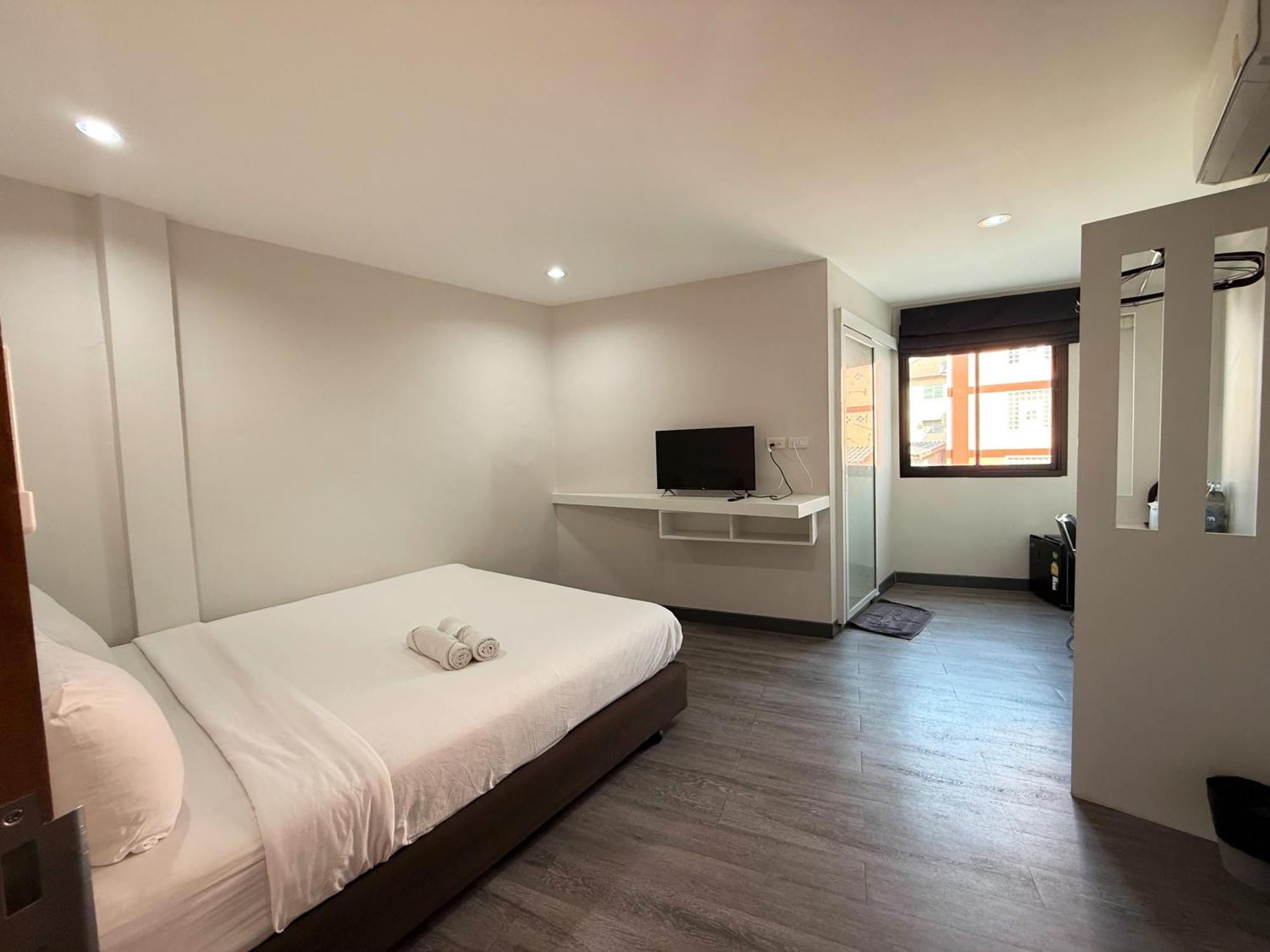 Ma Non Nont Hotel & Apartment Nonthaburi Bagian luar foto