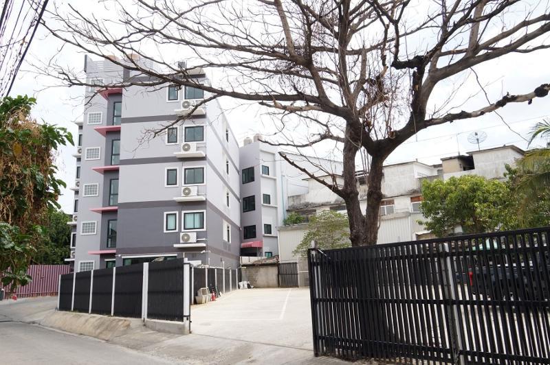 Ma Non Nont Hotel & Apartment Nonthaburi Bagian luar foto