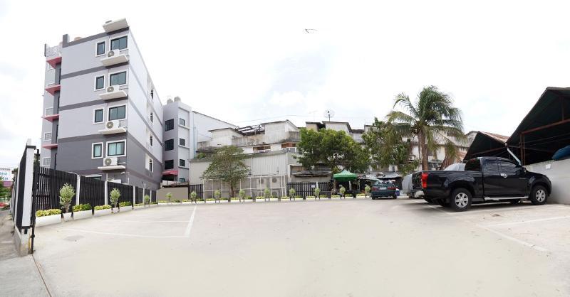 Ma Non Nont Hotel & Apartment Nonthaburi Bagian luar foto