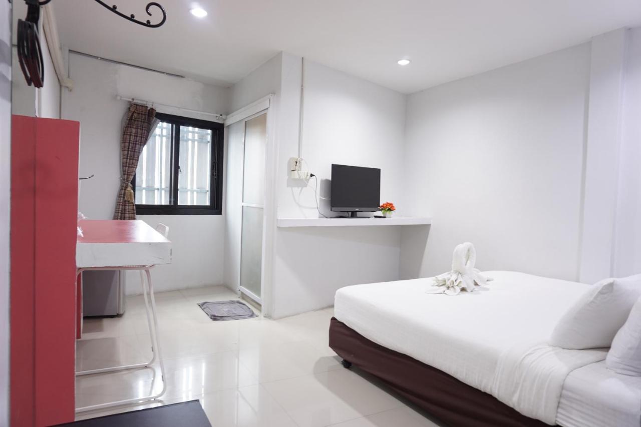Ma Non Nont Hotel & Apartment Nonthaburi Bagian luar foto