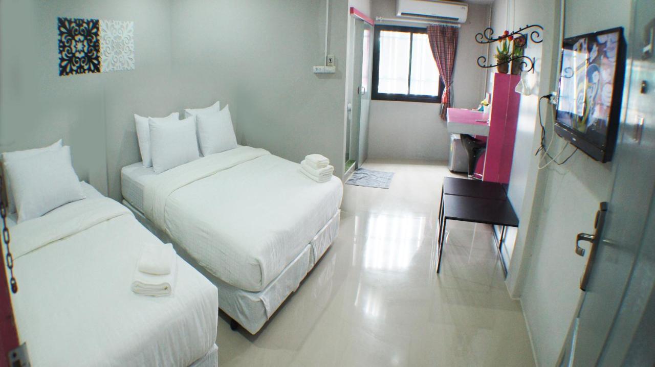Ma Non Nont Hotel & Apartment Nonthaburi Bagian luar foto